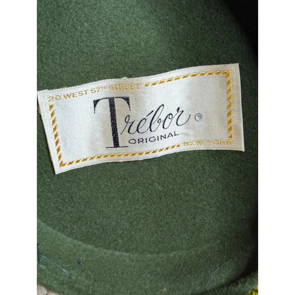 Vintage Trebor Original Green Velour Pillbox Hat France Miel Velvet Leaves 50s